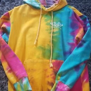 Cozy tie dye